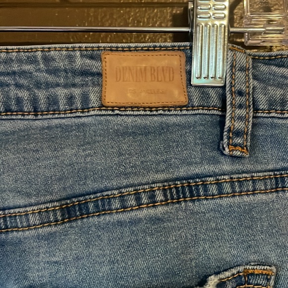 Denim BLVD Los Angeles Denim Mini Skirt / Size Large - Picture 6 of 6